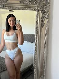 Who is Bella97xo? OnlyFans Update – Must‑See Recent Content